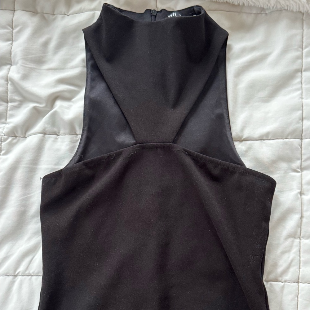Zara Black Sleeveless Blouse